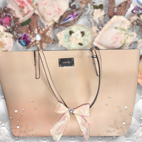 Nine West Handbags - Nine West Original Crème Handbag